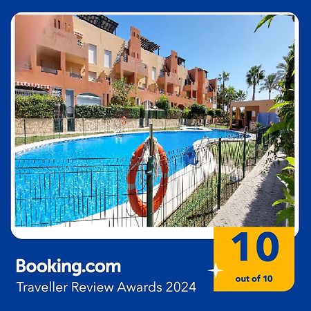 Paraiso de Vera Playa: Beachfront Apartments with Pool Views Exterior photo